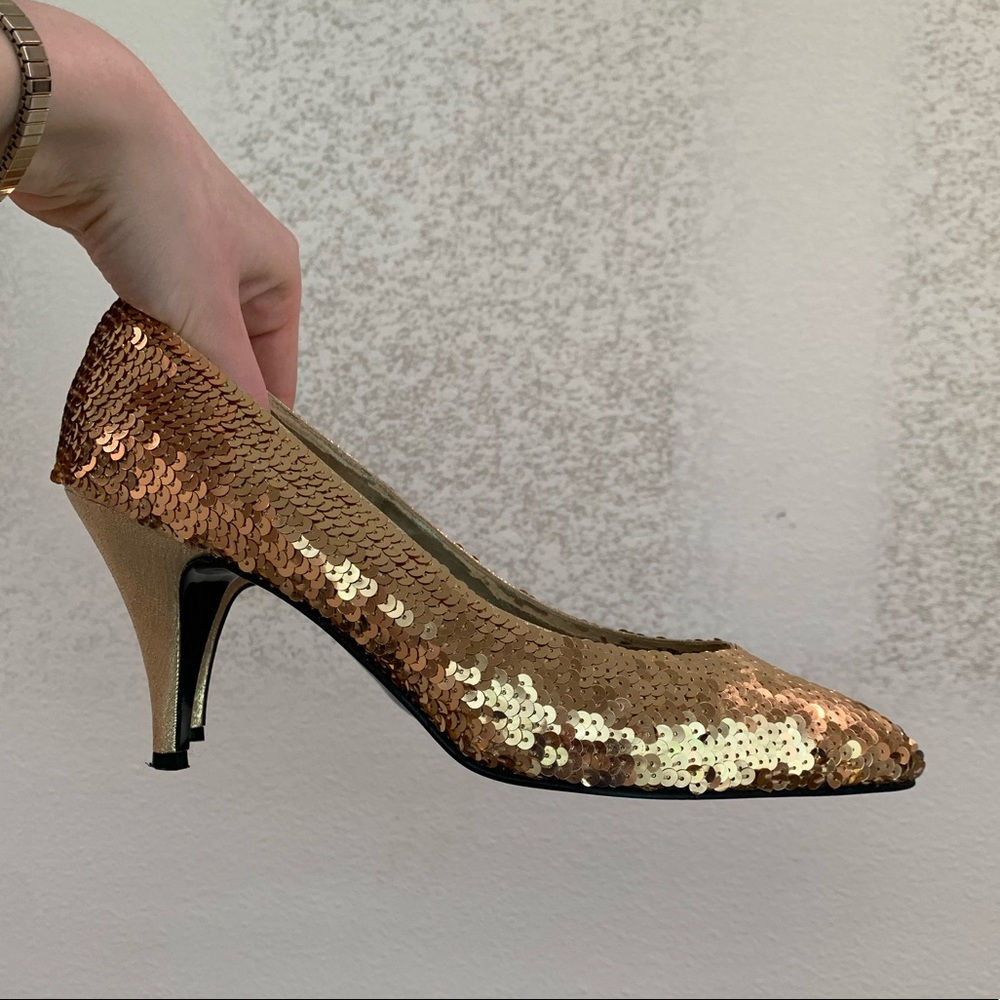 Special Gold Heels